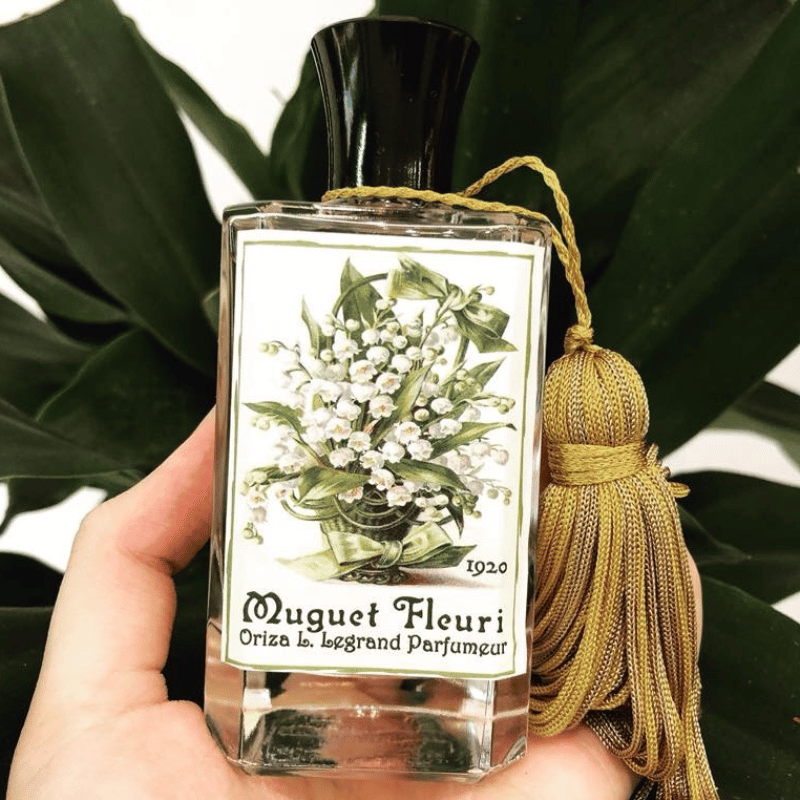 Thiết kế của Oriza L. Legrand Muguet Fleuri EDP là sự kết hợp tinh tế giữa nét cổ điển và hiện đại